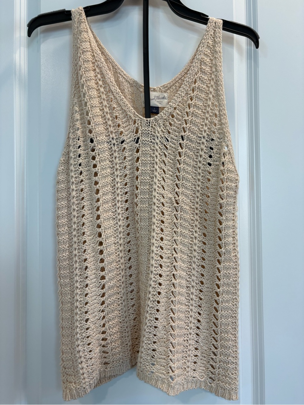 Universal Thread Open-Knit Crochet Tank Top in Beige-Cream